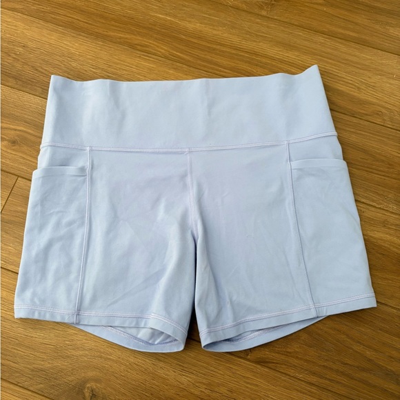 Athleta Women's Salutation Stash Pocket II 5” Shorts Light Blue/Purple Sz XL EUC - Picture 1 of 5